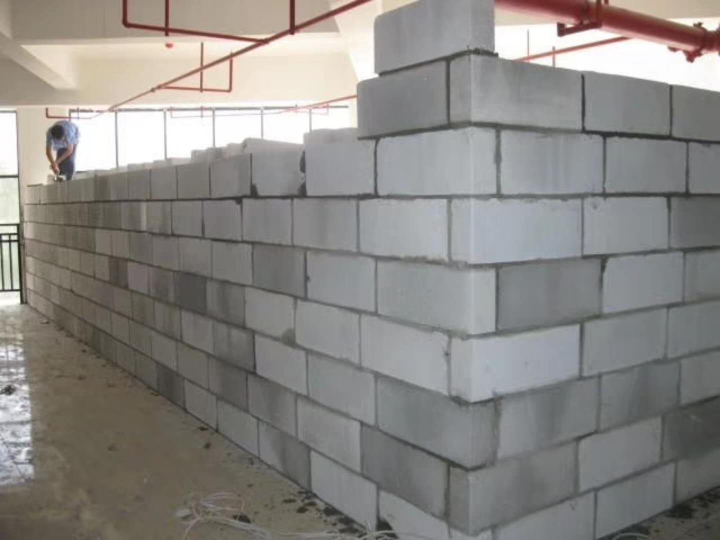 普兰店蒸压加气混凝土砌块承重墙静力和抗震性能的研究